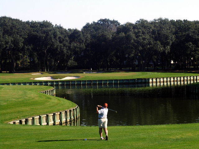 Robert Trent Jones golf course at Palmetto Dunes - No. 8